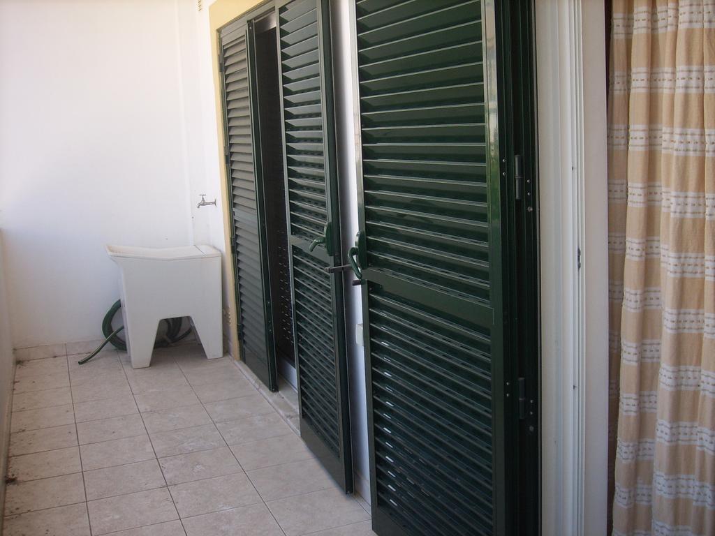 Apartamentos Monica Quarteira Pokój zdjęcie